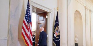 Biden prova a resistere: “Non mi ritiro e batterò Trump”