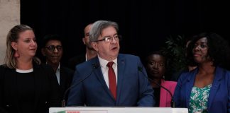 In Francia vince la sinistra, Le Pen terza. Si dimette il premier Attal