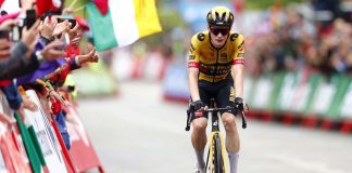 Vingegaard batte Pogacar in volata al Tour de France