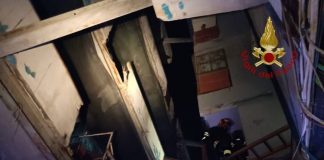 Terza vittima del crollo a Scampia, donna ferita muore in ospedale