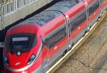 Cadavere sui binari: ritardi fino a 120 minuti sui treni alta velocità Roma-Firenze