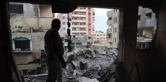 Raid Israele su Gaza, media: “Uccise almeno 27 persone”