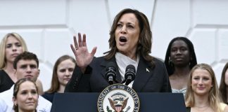 Harris ringrazia Biden: “Eredità suoi successi non ha pari nella storia moderna”