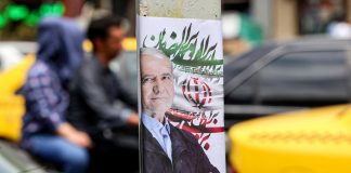 Iran, chi è il neo presidente riformista Masoud Pezeshkian