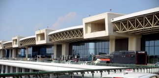 Milano, autista Ncc aggredito a bastonate da tassista a Malpensa