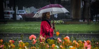 Allerta meteo arancione domani in Lombardia, arrivano piogge e temporali