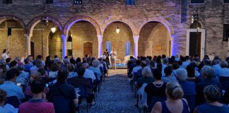 Con Gambarotta svelato il catalogo di Festivaletteratura. Obiettivo della 28° edizione: intensificare gli scambi