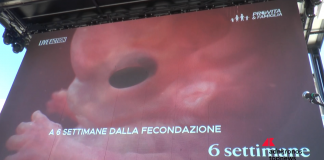 Aborto: Pro Vita & Famiglia, maxi proiezione in piazza a Roma di ‘Baby Olivia’