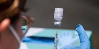Vaccini, Ema: parere positivo per anti-Rsv in 50-59 anni a maggior rischio infezione
