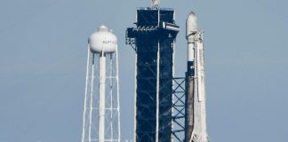 Guasto al motore, fallito il lancio del razzo Falcon 9 di Space X