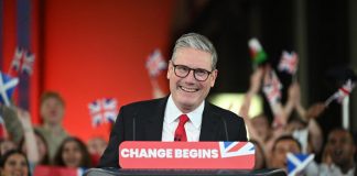 Gb, Starmer trionfa alle elezioni: “Il cambiamento inizia ora”
