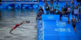 Parigi 2024, prima atleta triathlon vittima della Senna: caso di Escherichia Coli