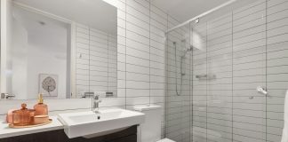 Come progettare un bagno moderno: soluzioni di arredo e sanitari per un look contemporaneo