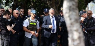 Israele, provocazione del ministro Ben Gvir: prega a Spianata moschee