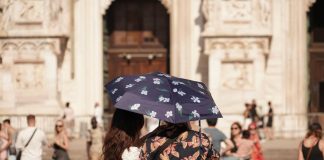 Il caldo non molla, oggi 10 città da bollino rosso. Ma sabato saranno ‘solo’ 7