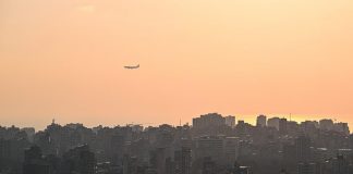 Medio Oriente, cresce la tensione. Egitto a compagnie aeree: “Non sorvolate l’ran”