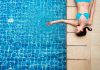 Abbronzatura a rischio se si va in piscina? Cosa dice il dermatologo