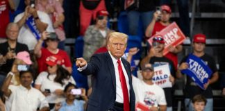 Trump: “Complimenti a Putin, ottimo accordo per prigionieri”