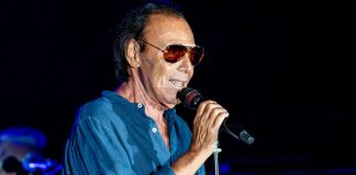 Antonello Venditti, insulti a ragazza disabile e scuse: “Non sono un mostro”