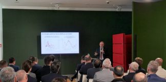 Intesa Sanpaolo presenta programma da 10 mld agli industriali torinesi