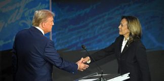 Harris e Trump, via al dibattito tv con stretta di mano