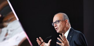‘A casa di Maria Latella’, ospiti il ministro Valditara e Massimo Giletti nella puntata sui cellulari a scuola