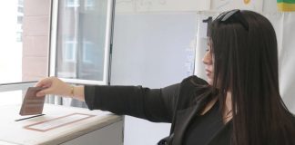 Sondaggi politici, Fratelli d’Italia e Pd in calo: intenzioni di voto