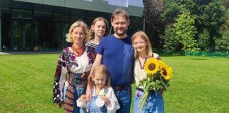 Ucraina, una famiglia simbolo della guerra: colpita a Leopoli, sopravvive solo il padre