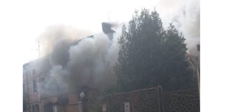 Fiamme in una casa di Marmirolo: la Polizia Locale mette in salvo un giovane. Due in ospedale