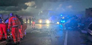 Tragico incidente sulla superstrada del Gargano, 3 giovani e un insegnante le vittime