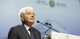 Mattarella: “Non si è stranieri in casa propria quale sia cultura, lingua, religione'”