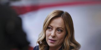Sondaggio politico: Fratelli d’Italia, Pd e M5S salgono