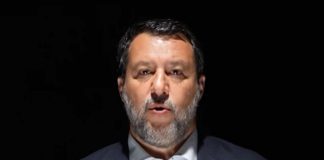 Open Arms, richieste per un milione di euro a Salvini e processo rinviato