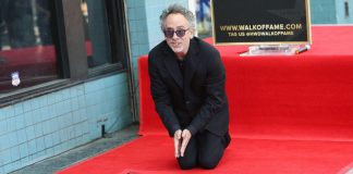 Tim Burton tra le stelle della Hollywood Walk of Fame