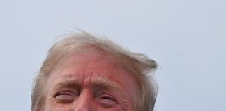 “Spari vicino a Trump”, ex presidente al sicuro. Il figlio: “Trovato un Kalashnikov, bloccato un uomo”