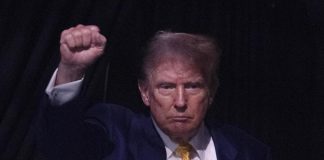 Trump, giudice rimanda condanna su caso Stormy Daniels a dopo elezioni