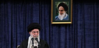 Khamenei “Israele non otterrà mai la vittoria su Hamas e Hezbollah”