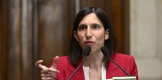 Schlein “La destra vuole una sanità a misura di portafoglio”