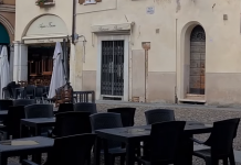 Risse e pestaggi in Piazza Broletto, il Questore chiude il Bar Lasagna