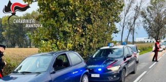 I Carabinieri fermano un 52enne in stato di ebbrezza, ma vengono tamponati da un altro ubriaco