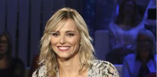 Tv, l’iraniana Afsoon Neginy dalla Fialdini: “Quel biglietto per l’Italia mi salvò la vita”