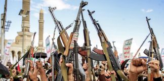 Houthi, il gruppo ‘esce’ dallo Yemen: con la Russia alle spalle è minaccia globale