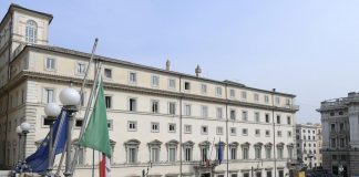 Report, puntata in anteprima a P.Chigi? Arriva la smentita: “Non lo vediamo in onda, figurarsi in anticipo”
