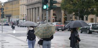 Maltempo in tutta Italia: allerta rossa in Lombardia e Liguria, arancione per 7 regioni