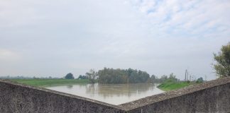 Giù i livelli di Po e Secchia, tornano a casa i 22 evacuati. Riapre il ponte ferroviario di Quistello
