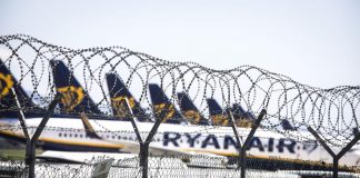 Scoppia pneumatico ad aereo in pista, voli sospesi a Orio al Serio