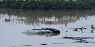 Disastro a Valencia, almeno 70 morti: in 8 ore la pioggia di un anno