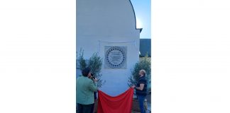 A Valdaro scoperta la targa che ricorda Leoni, “il porto una sua creatura”