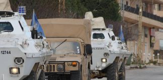 Libano, il portavoce Unifil: “Per ora Caschi blu restano”