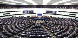 Parlamento Ue “Rafforzare il sostegno militare all’Ucraina”